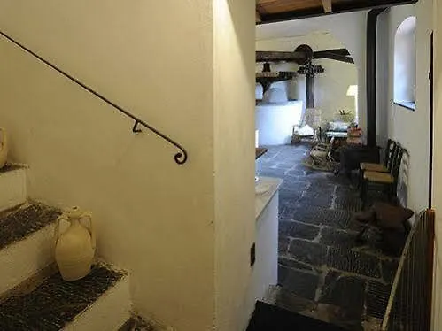 Casale Amati Country House Ortonovo